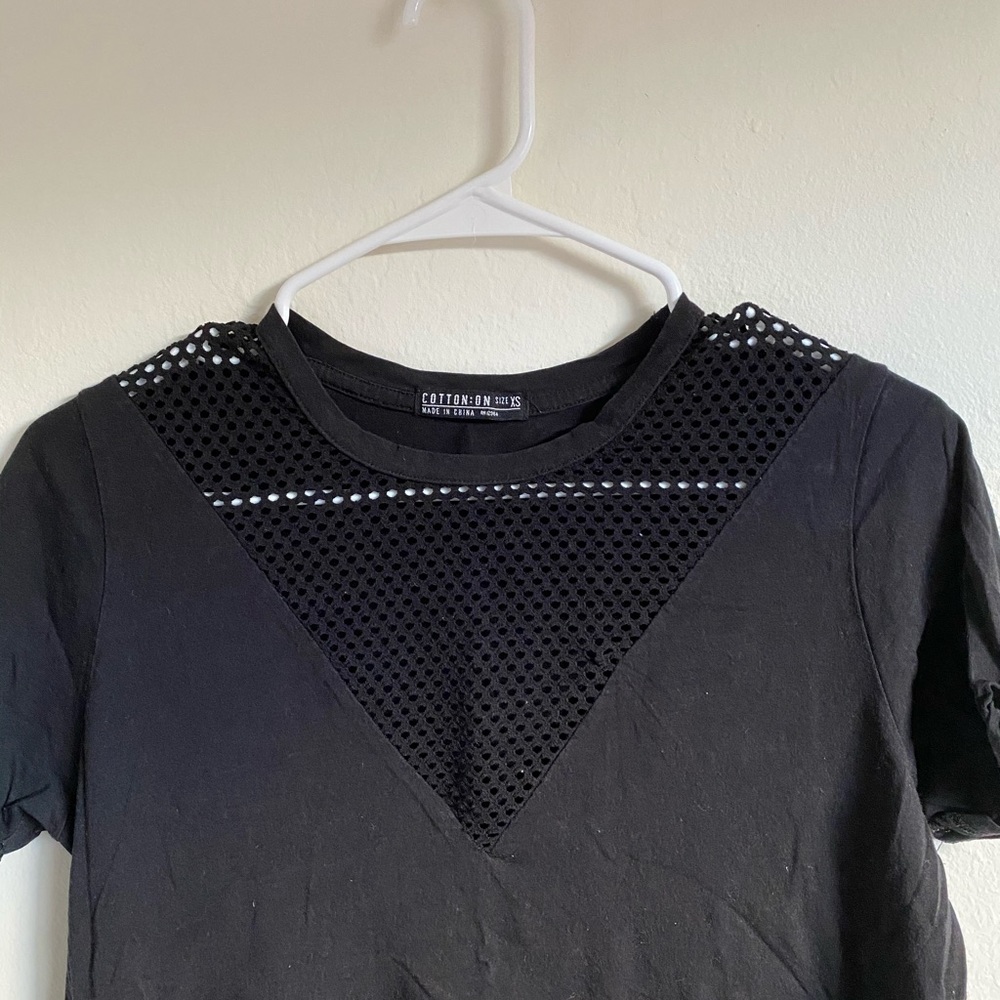 Black cotton on tee